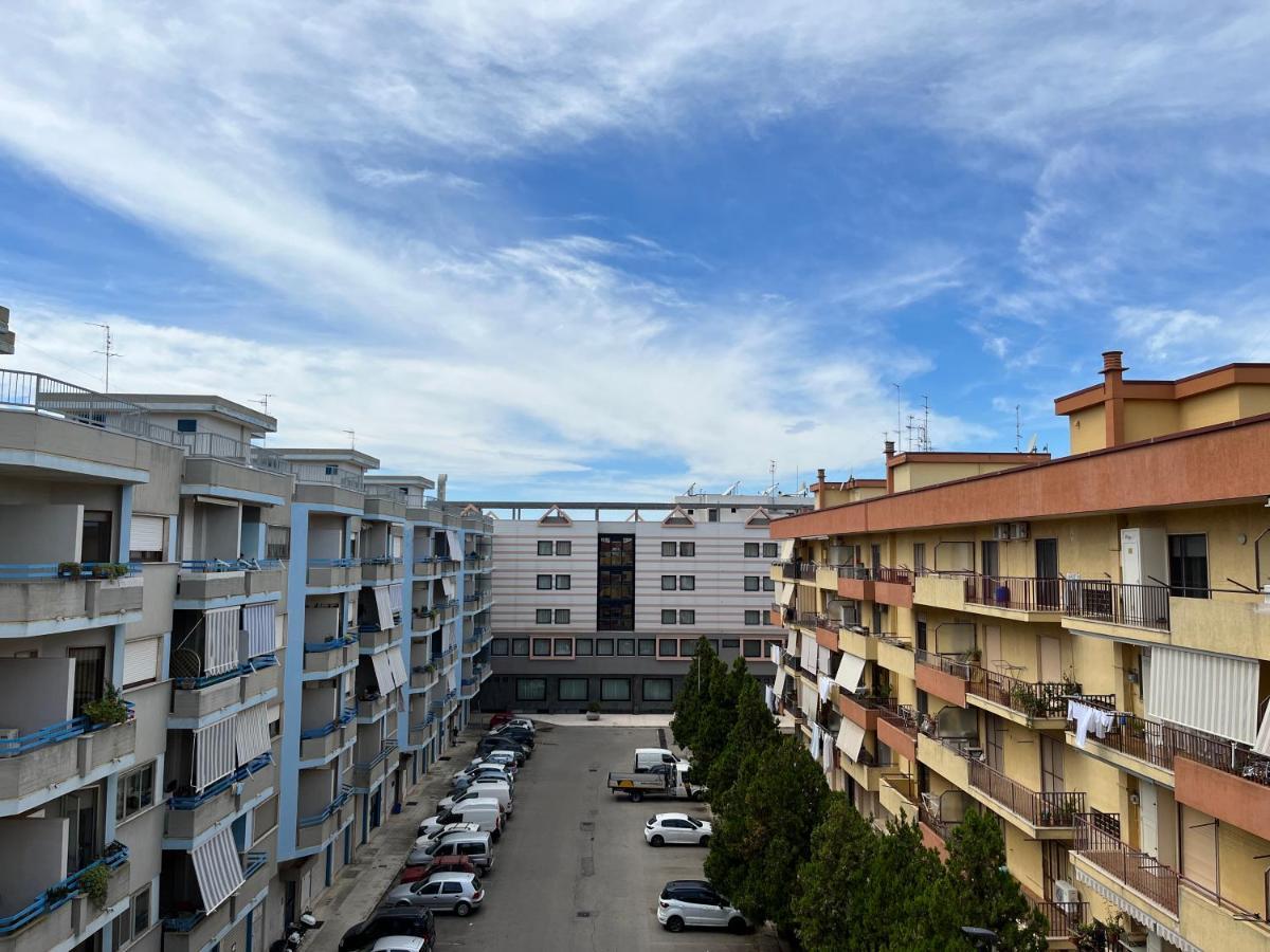 [Apulian Heart] Elegante Appartamento Gioia Del Colle Exterior foto